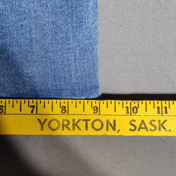 Guess Jeans women's size 29 hard washed denim blue boot cut skinny - Picture 14 of 14